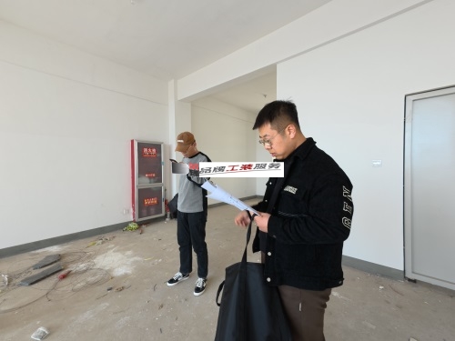 西安装修公司推荐|西安某社区餐厅设计装修现场量尺